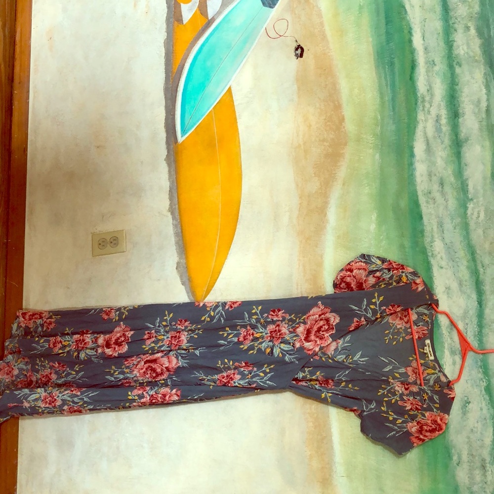 Billabong Knee Length Floral Dress (S)